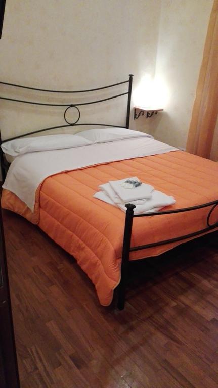 Residenza Laterano Hotel Róma Szoba fotó